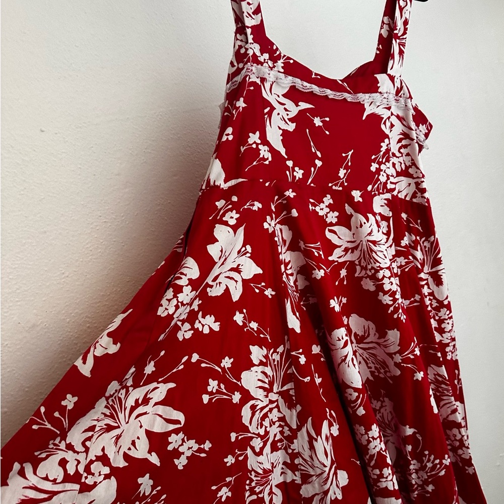Hearts and Roses red and White Tropical Print with Lace Trim size 14
